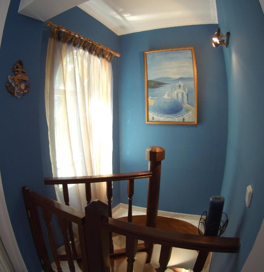 Blue & White Maisonette Over The Sea Near Sounio Sounion Exterior foto